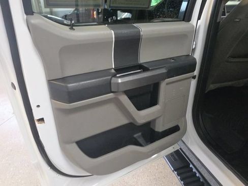 Used 2020 Ford F250 XLT AWD/4WD image 14