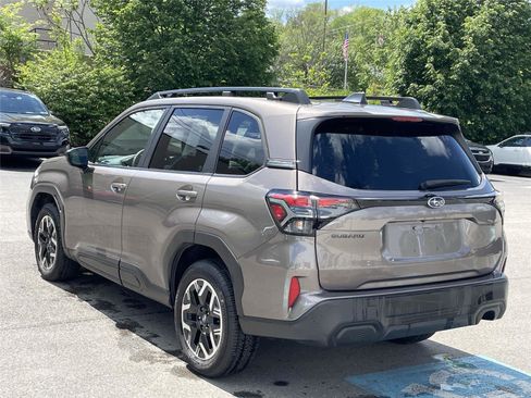 Certified 2025 Subaru Forester Premium AWD/4WD image 3