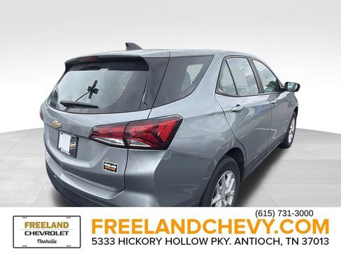 Used 2023 Chevrolet Equinox LS FWD image 2
