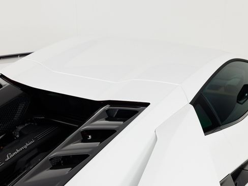 Used 2024 Lamborghini Revuelto AWD/4WD image 76
