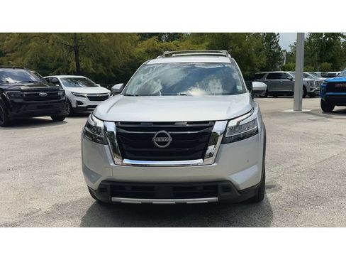 Used 2024 Nissan Pathfinder Platinum w/ Cargo Package FWD image 3