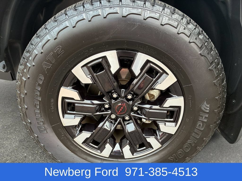 Used 2024 Nissan Frontier PRO-4X w/ Technology Package AWD/4WD image 10