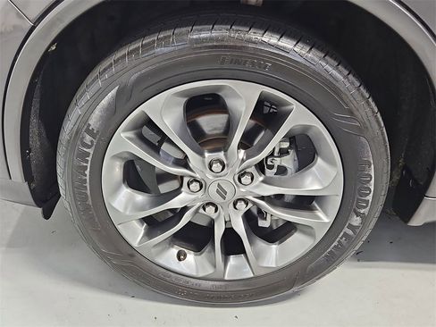 Used 2020 Dodge Durango GT image 22