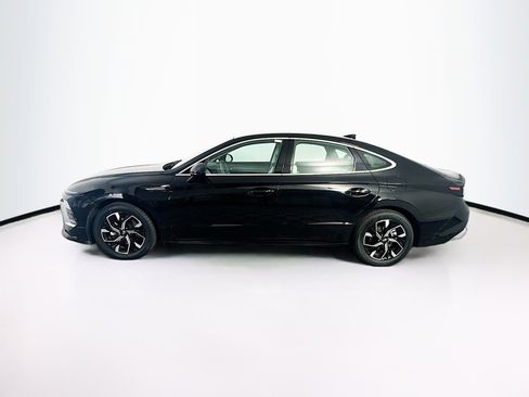Used 2025 Hyundai Sonata SEL FWD image 4