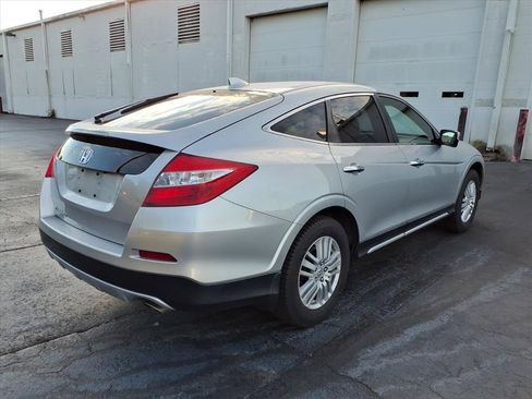 Used 2015 Honda Crosstour EX-L image 3
