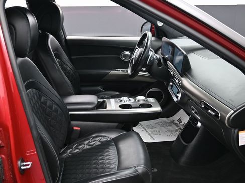 Used 2023 Genesis GV60 Performance image 38