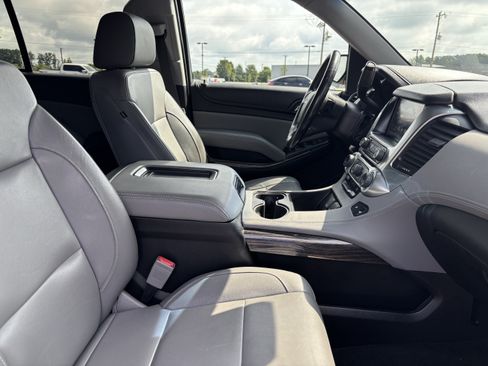Used 2018 Chevrolet Tahoe LT w/ Luxury Package AWD/4WD image 31