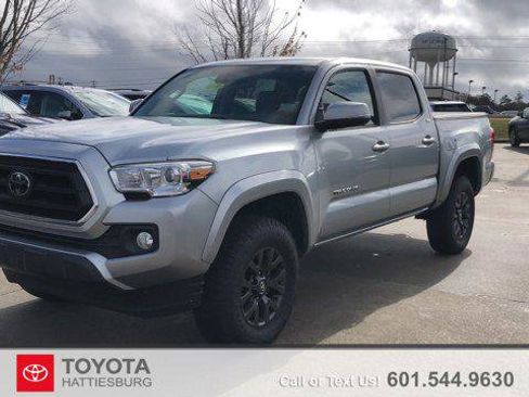 Certified 2022 Toyota Tacoma SR5 image 1