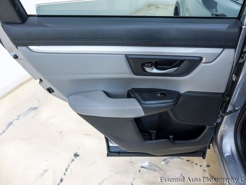 Used 2017 Honda CR-V LX image 24