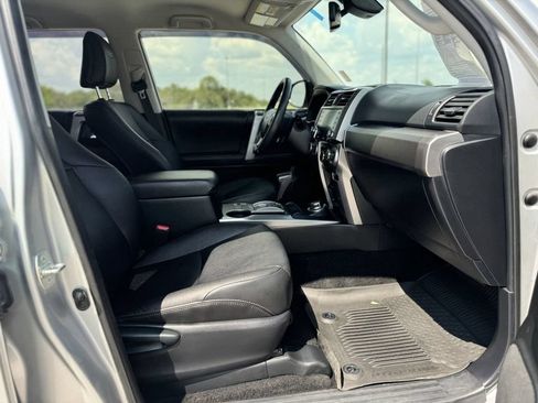 Used 2022 Toyota 4Runner TRD Sport AWD/4WD image 20