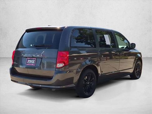 Used 2019 Dodge Grand Caravan SXT w/ Driver Convenience Group FWD image 5