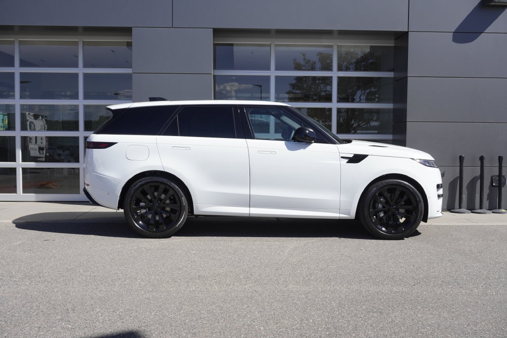 New 2026 Land Rover Range Rover Sport Dynamic SE AWD/4WD image 7