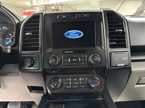 Used 2018 Ford F150 XL w/ Equipment Group 101A Mid AWD/4WD image 25