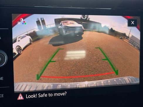 New 2026 Volkswagen Jetta SE FWD image 24