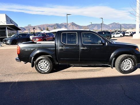 Used 2017 Nissan Frontier SV w/ SV Value Truck Package image 11