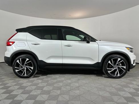 Used 2019 Volvo XC40 T5 R-Design image 34