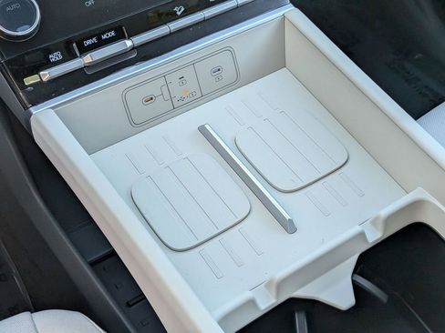 New 2026 Hyundai Santa Fe SE image 23