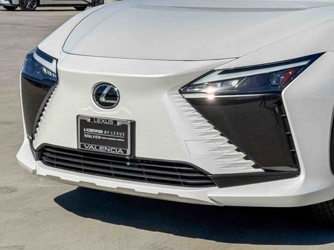 Certified 2025 Lexus RZ 300e FWD image 8