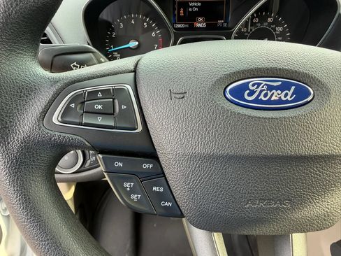 Used 2018 Ford Escape SE FWD image 24