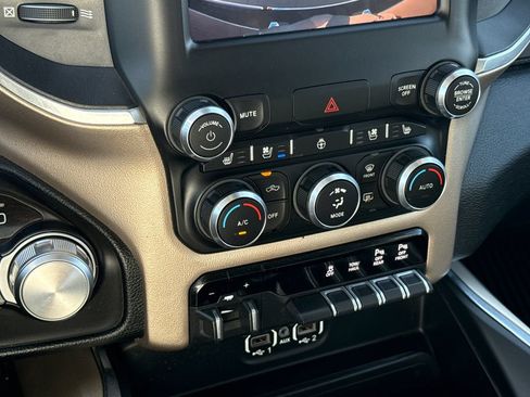 Used 2022 RAM 1500 Laramie AWD/4WD image 24