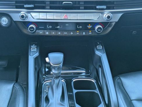 Used 2024 Kia Telluride S w/ S Sunroof Package FWD image 21
