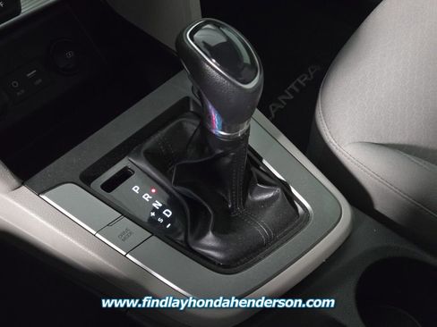 Used 2020 Hyundai Elantra SEL w/ Convenience Package (C2) image 30