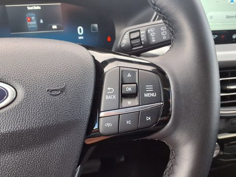 Used 2025 Ford Escape Platinum AWD/4WD image 24