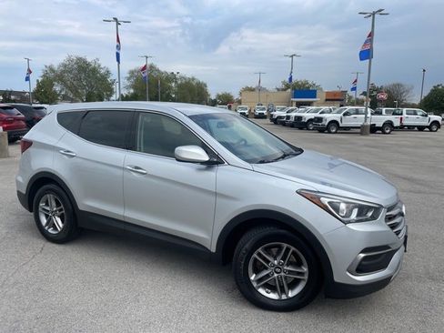 Used 2018 Hyundai Santa Fe Sport image 2