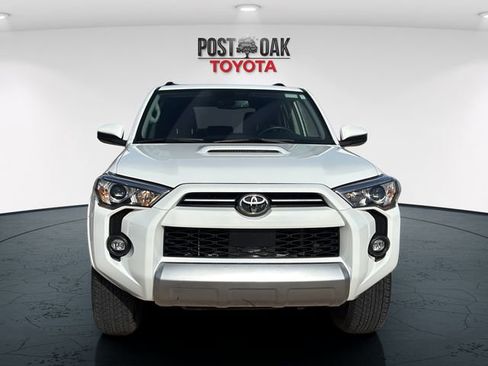 Used 2024 Toyota 4Runner TRD Off-Road image 2