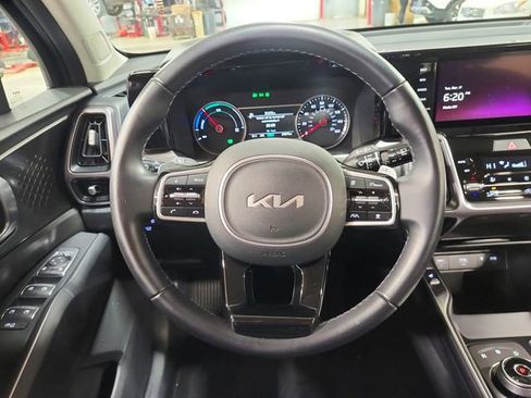 Certified 2023 Kia Sorento EX image 11