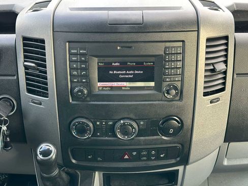 Used 2016 Freightliner Sprinter 2500 image 27