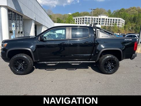 Used 2021 Chevrolet Colorado ZR2 w/ ZR2 Midnight Special Edition AWD/4WD image 9