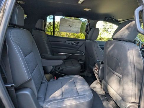 New 2026 Chevrolet Traverse LT image 17