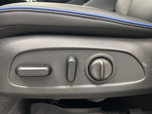 Used 2024 Buick Envista Sport Touring w/ Convenience I Package FWD image 10