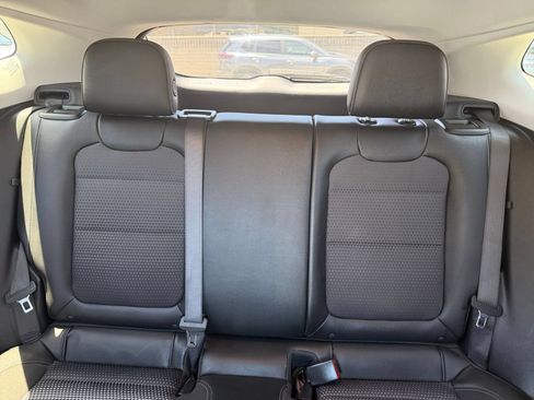 Used 2025 Chevrolet Trax LT FWD image 37