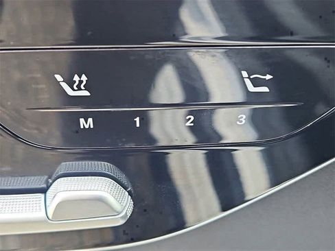 Used 2025 Mercedes-Benz CLE 53 AMG 4MATIC Cabriolet image 22