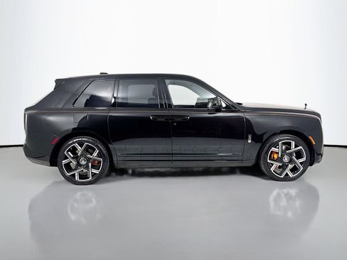 Certified 2026 Rolls-Royce Cullinan Black Badge AWD/4WD image 9
