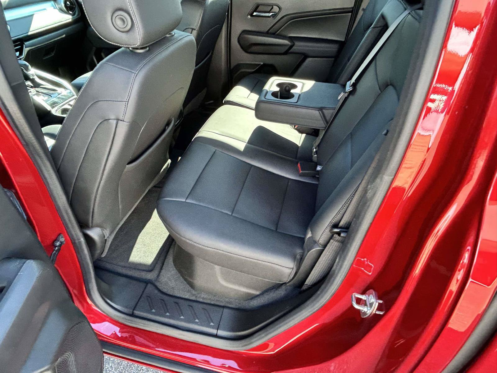 Used 2023 Chevrolet Colorado LT w/ LT Convenience Package III RWD image 8