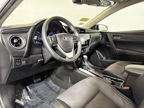Used 2019 Toyota Corolla SE image 13