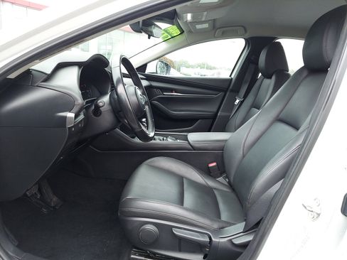 Used 2020 MAZDA MAZDA3 Select Package image 13