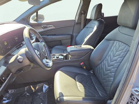 Certified 2023 Kia Sportage X-Line w/ X-Line Premium Package image 19