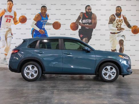 Used 2025 Honda HR-V LX image 17