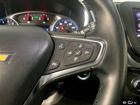 Used 2024 Chevrolet Equinox LT w/ LPO, Floor Liner Package FWD image 19