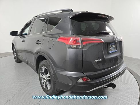 Used 2018 Toyota RAV4 XLE image 4