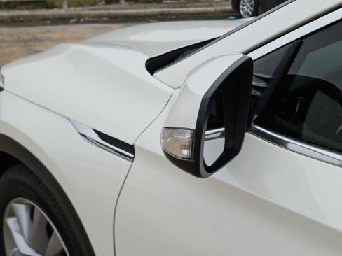 Used 2019 INFINITI QX50 Luxe w/ Navigation Package image 11