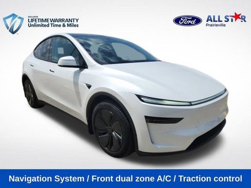 Used 2026 Tesla Model Y Long Range AWD/4WD image 1