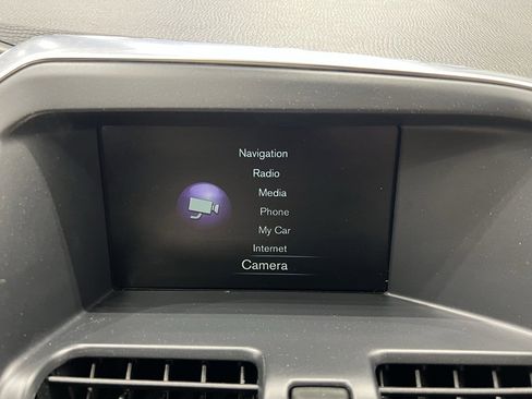 Used 2017 Volvo XC60 T5 Inscription w/ Preferred Option Package image 43