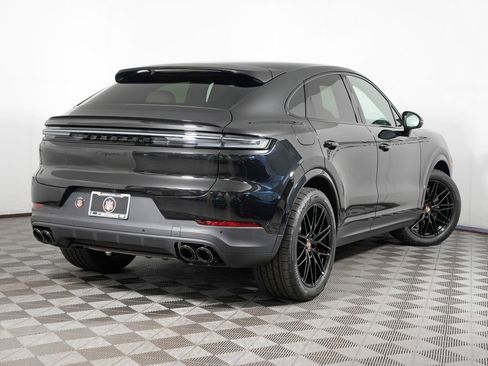 Used 2026 Porsche Cayenne S AWD/4WD image 7