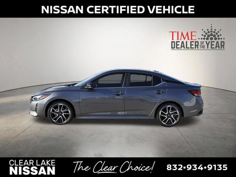 Certified 2024 Nissan Sentra SR w/ SR Premium Package FWD image 4