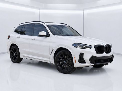 Used 2023 BMW X3 sDrive30i w/ M Sport Package RWD image 2